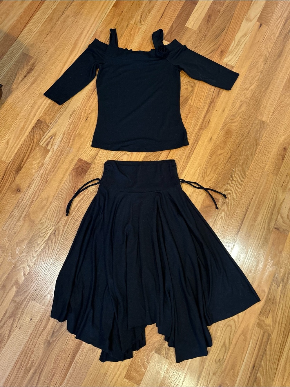 Bisou Bisou Black Asymmetrical Handkerchief Hem Skirt Set with Top Y2K